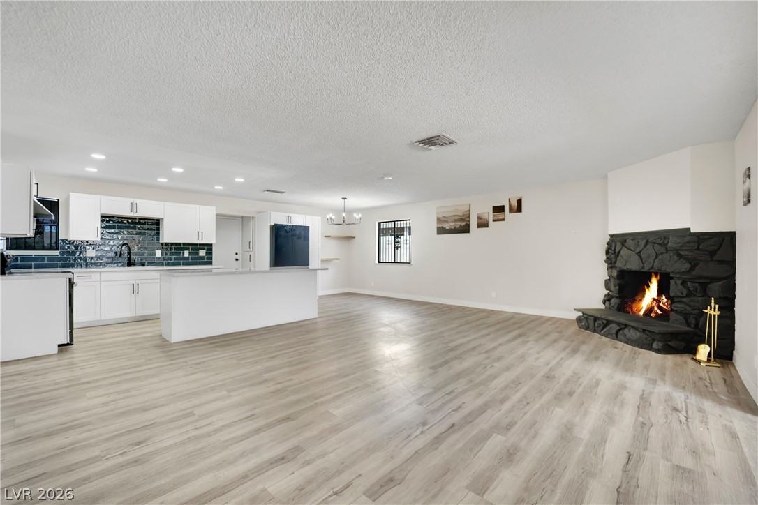 4442 Eureka Circle