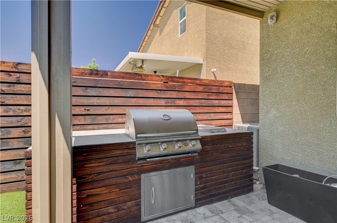 7563 Dragonfruit Avenue