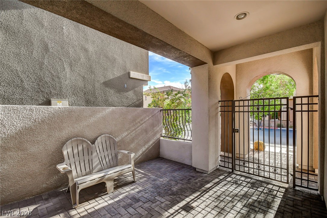1858 Morro Vista Drive