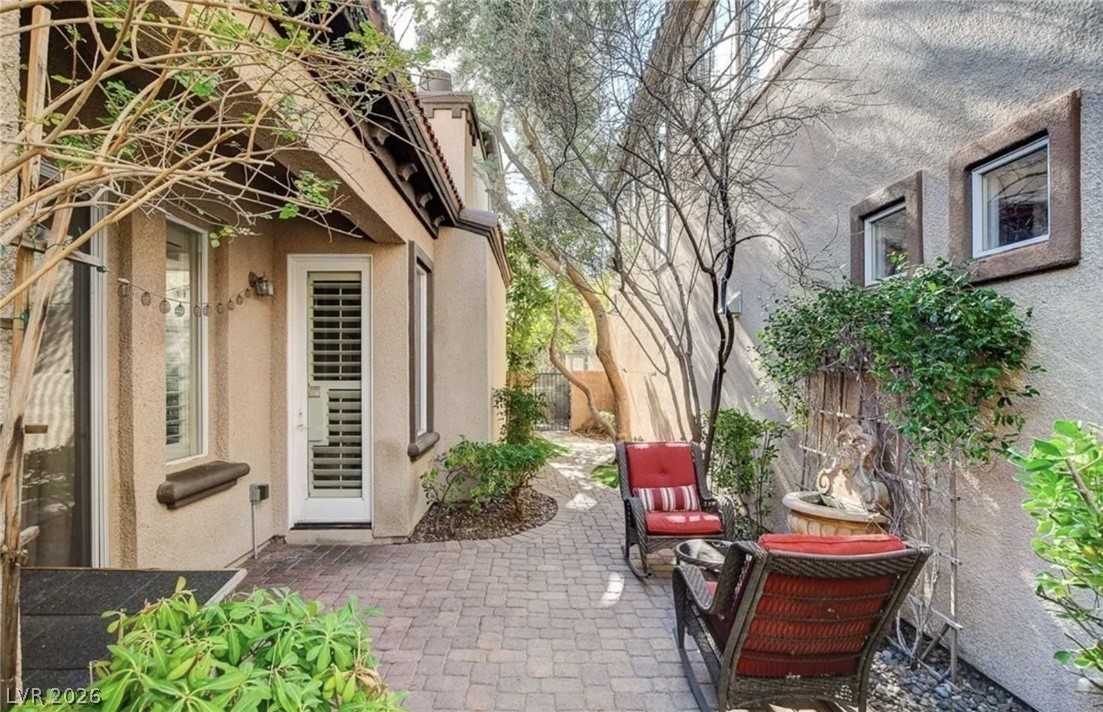 2428 Granada Bluff Court