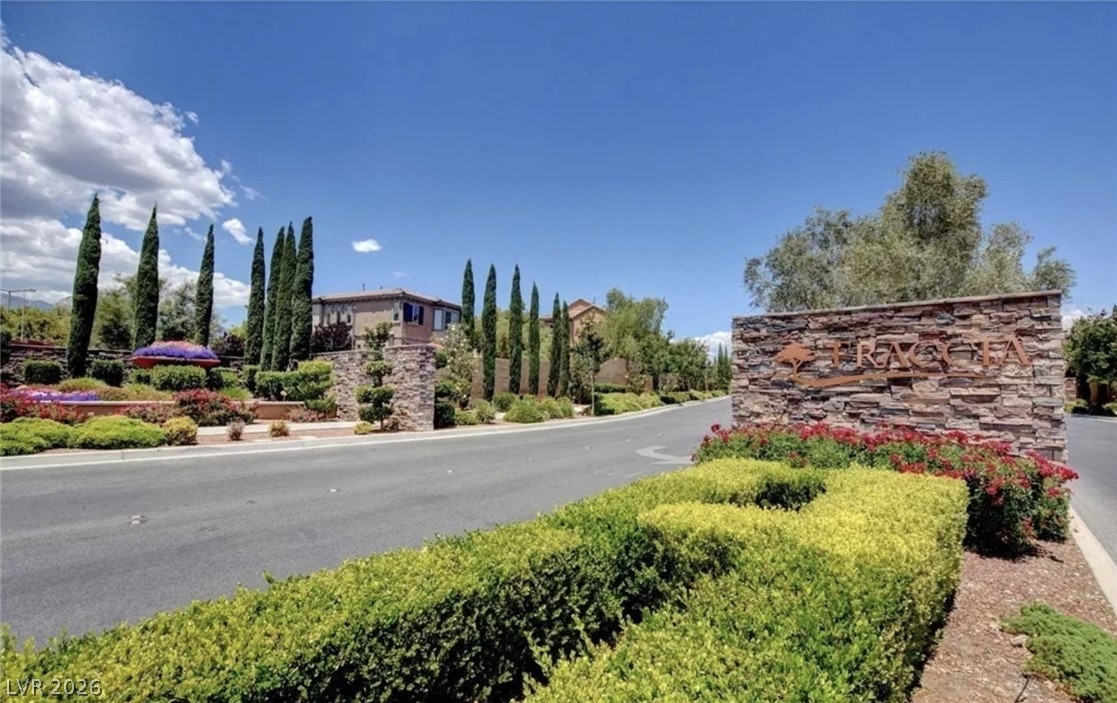2428 Granada Bluff Court