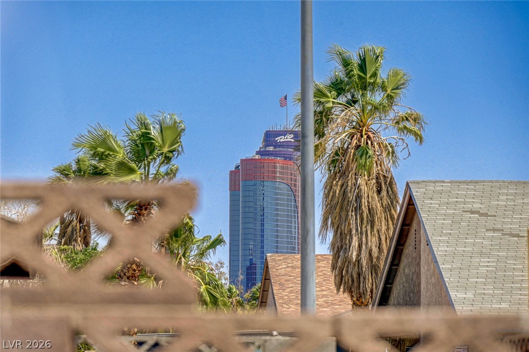 4016 Calle Paula