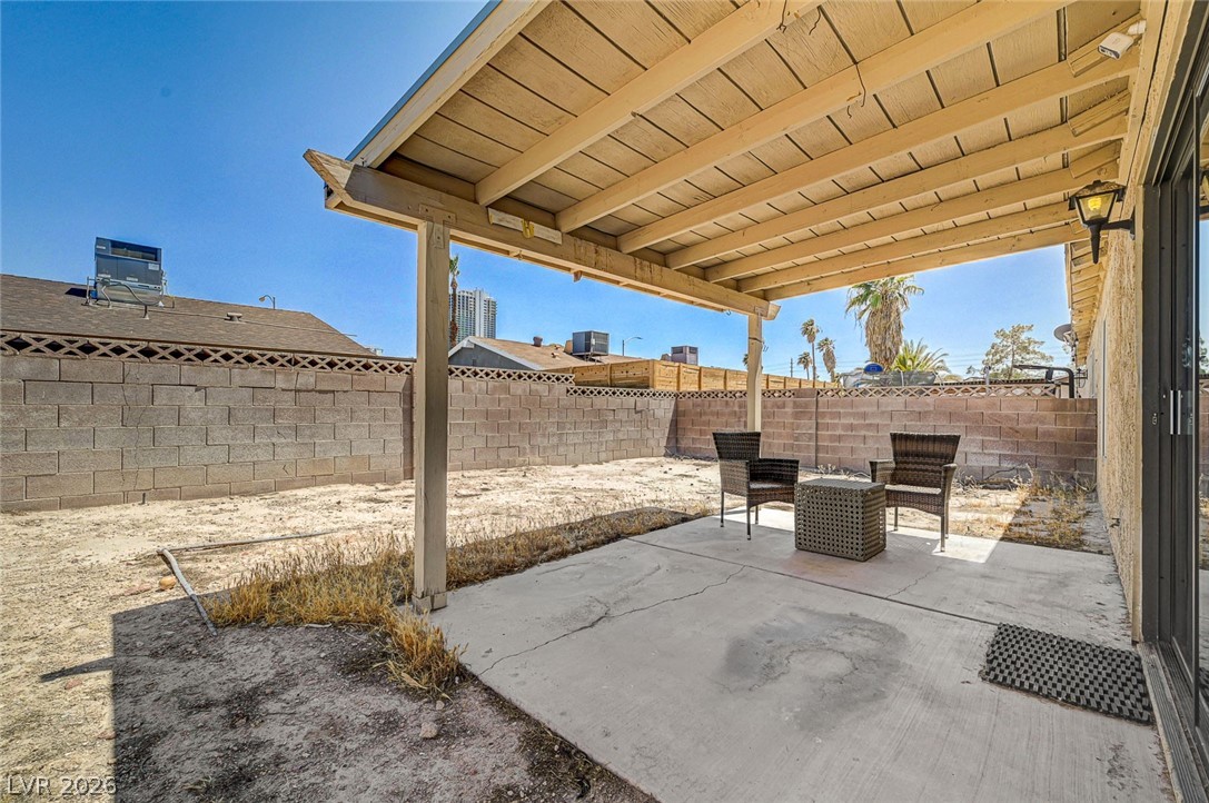 4016 Calle Paula