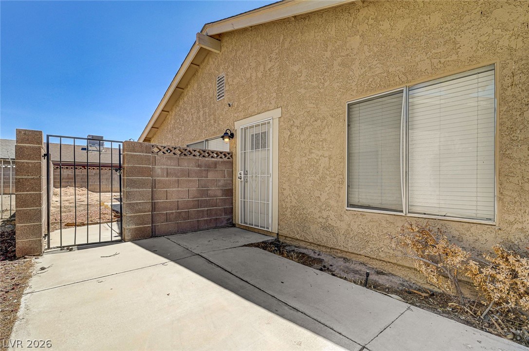 4016 Calle Paula