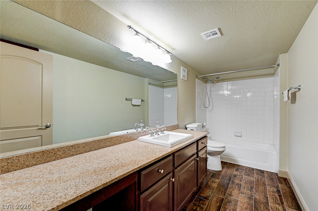 8101 West Flamingo Road 2136