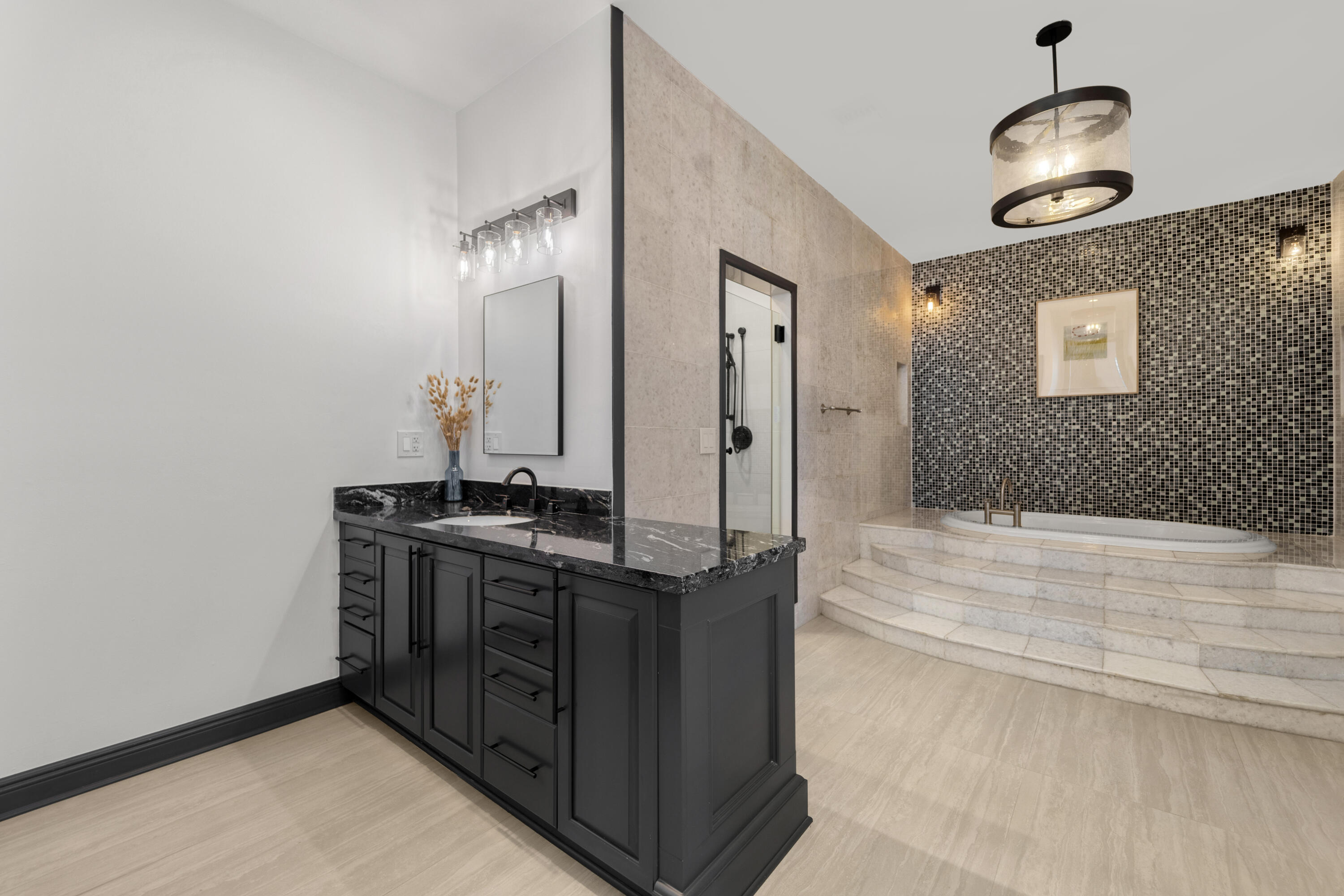 506 Victoria Terrace