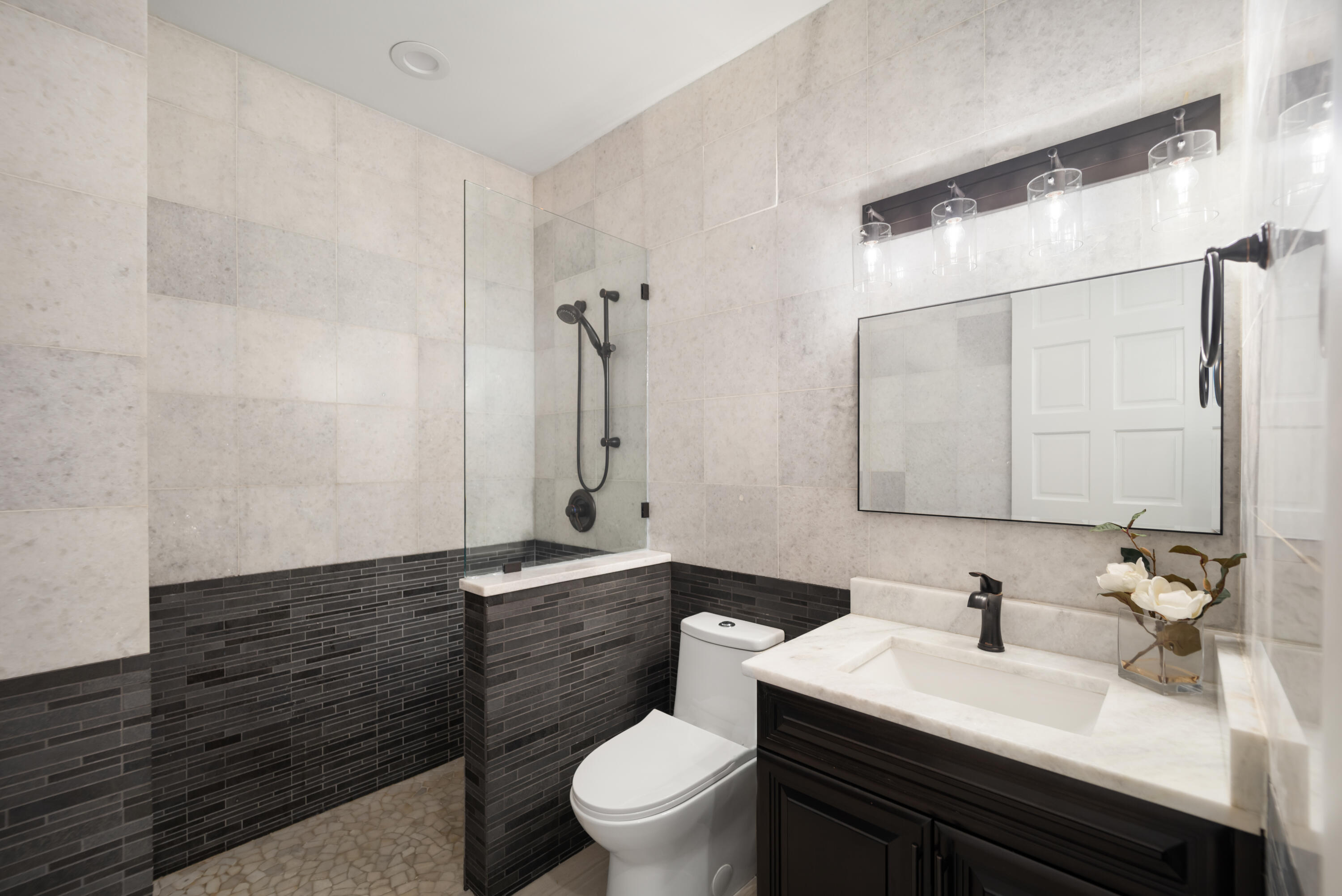 506 Victoria Terrace