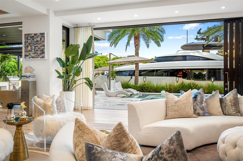 70 Isla Bahia Drive