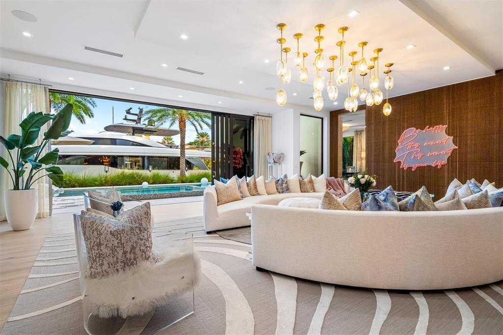 70 Isla Bahia Drive