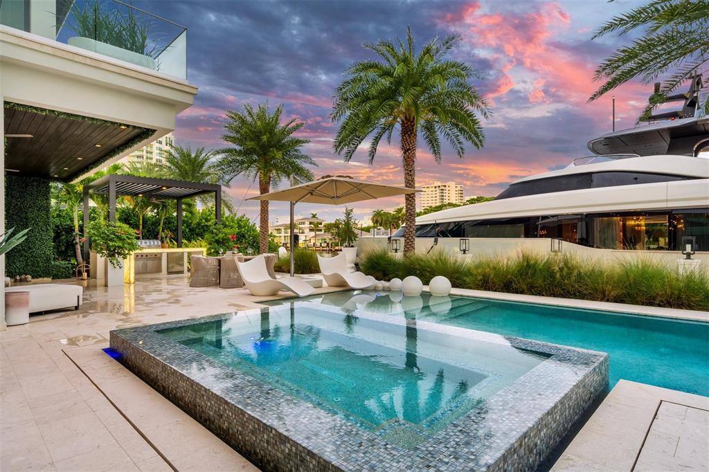 70 Isla Bahia Drive