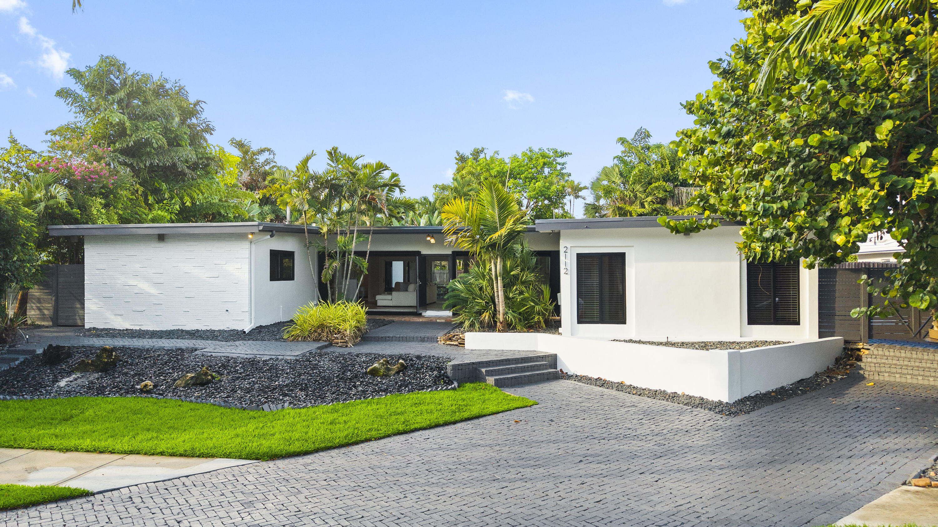 2112 Manatee Drive
