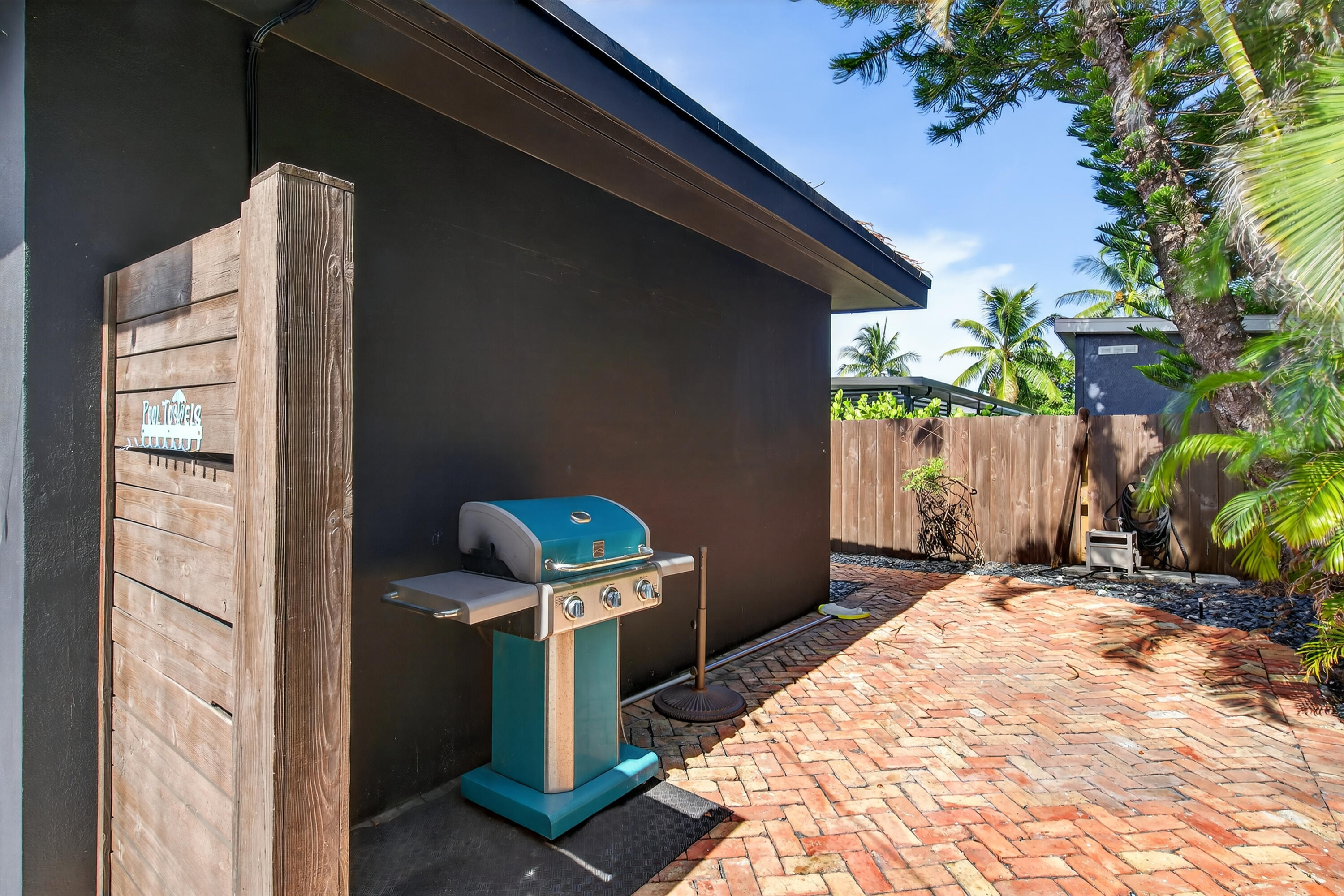 2112 Manatee Drive
