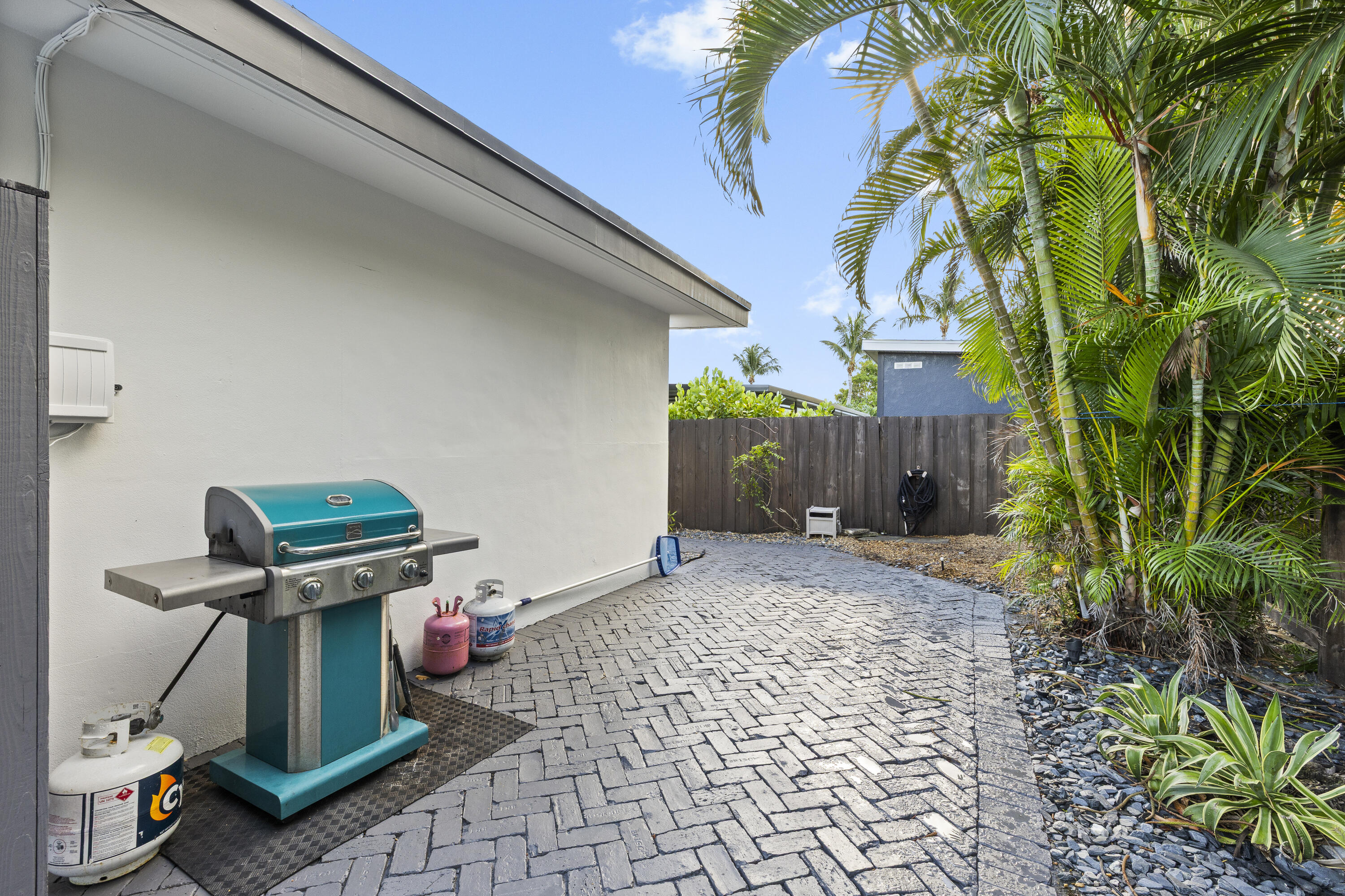 2112 Manatee Drive