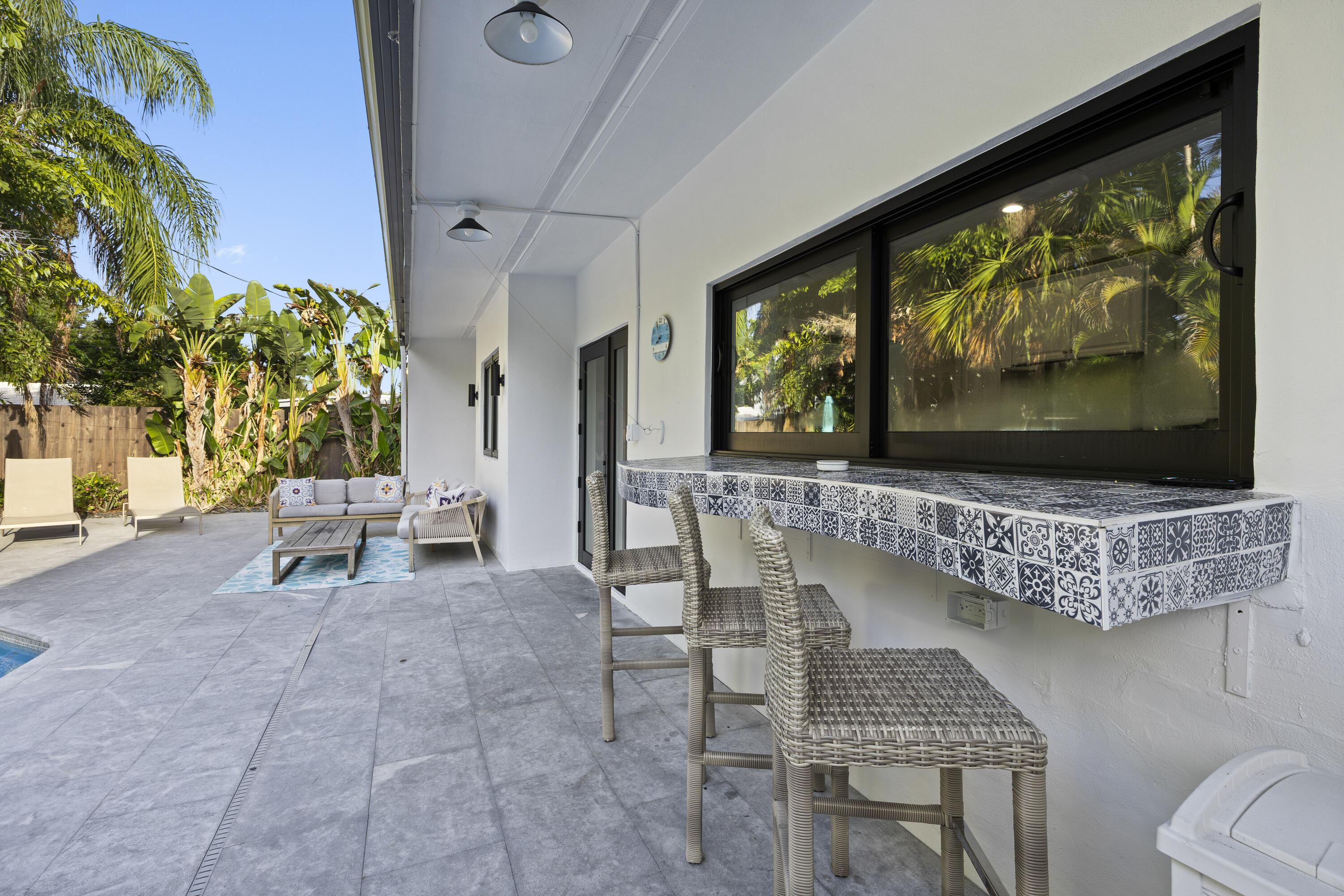 2112 Manatee Drive