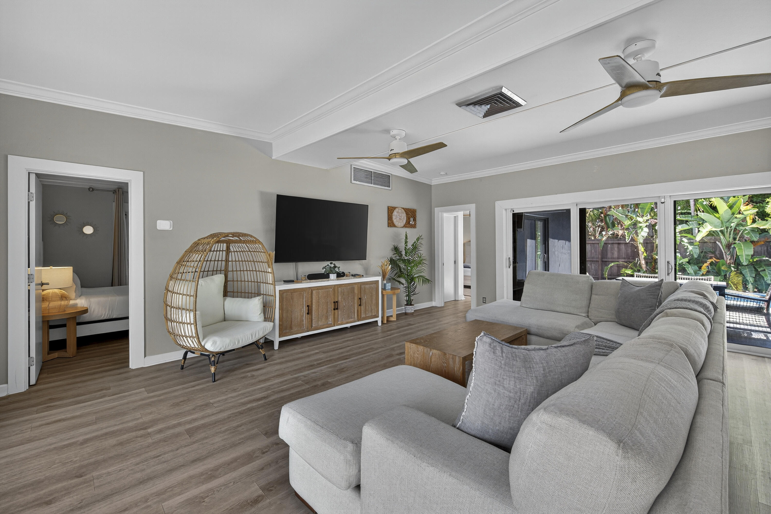 2112 Manatee Drive