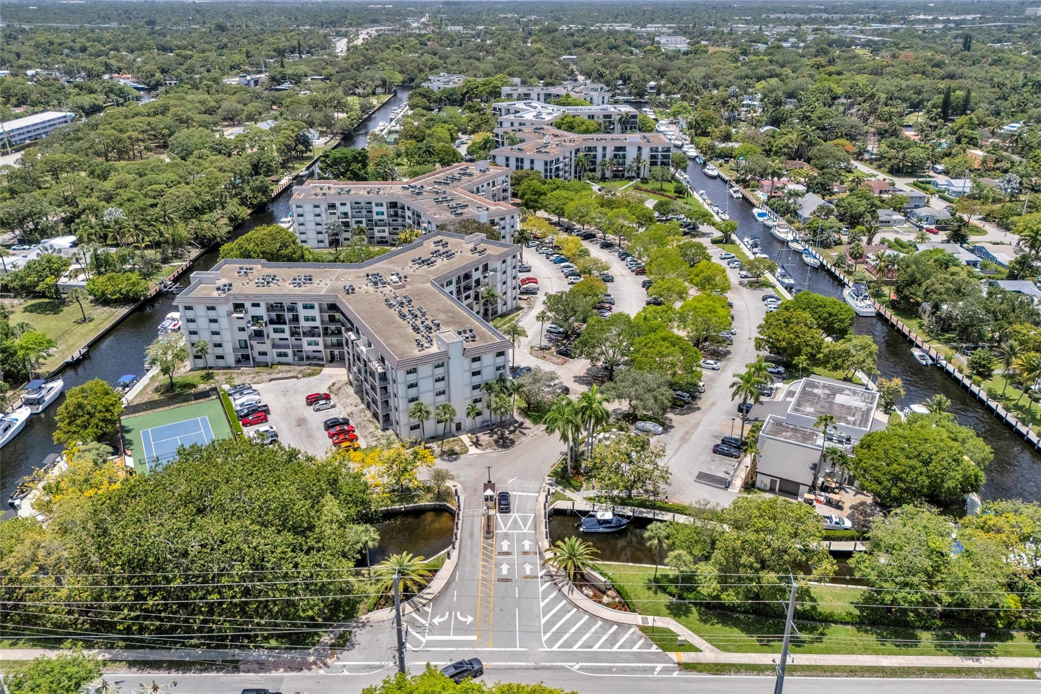 900 River Reach Drive 518