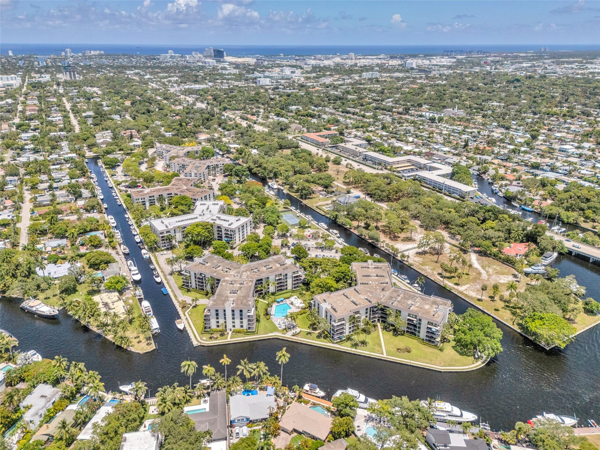 900 River Reach Drive 518