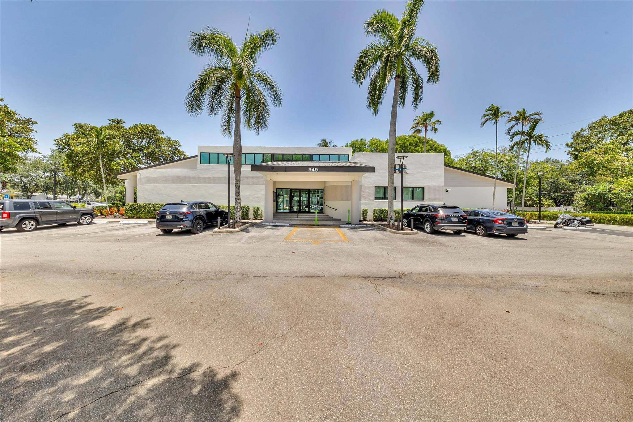 900 River Reach Drive 518