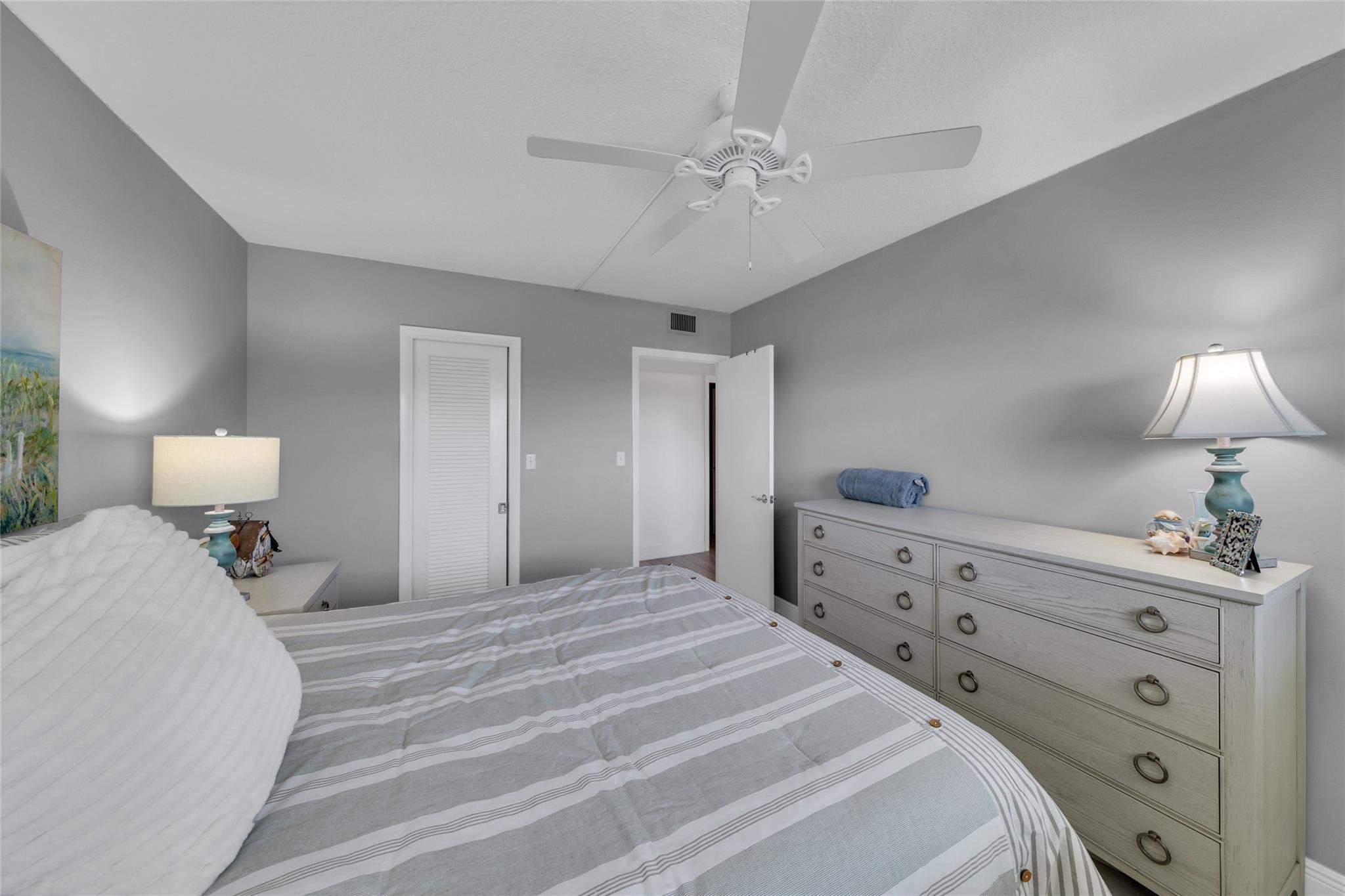 900 River Reach Drive 518