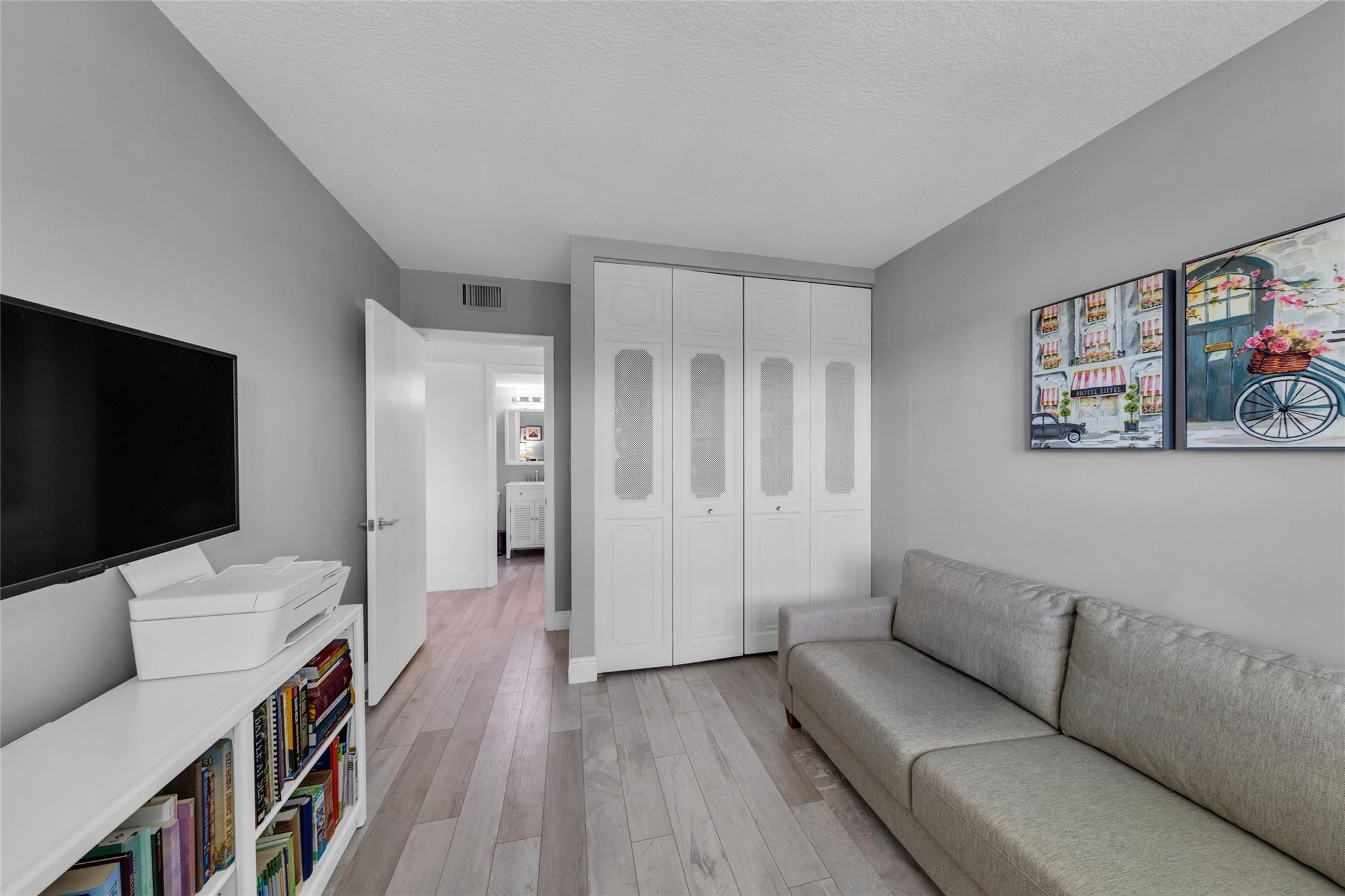900 River Reach Drive 518