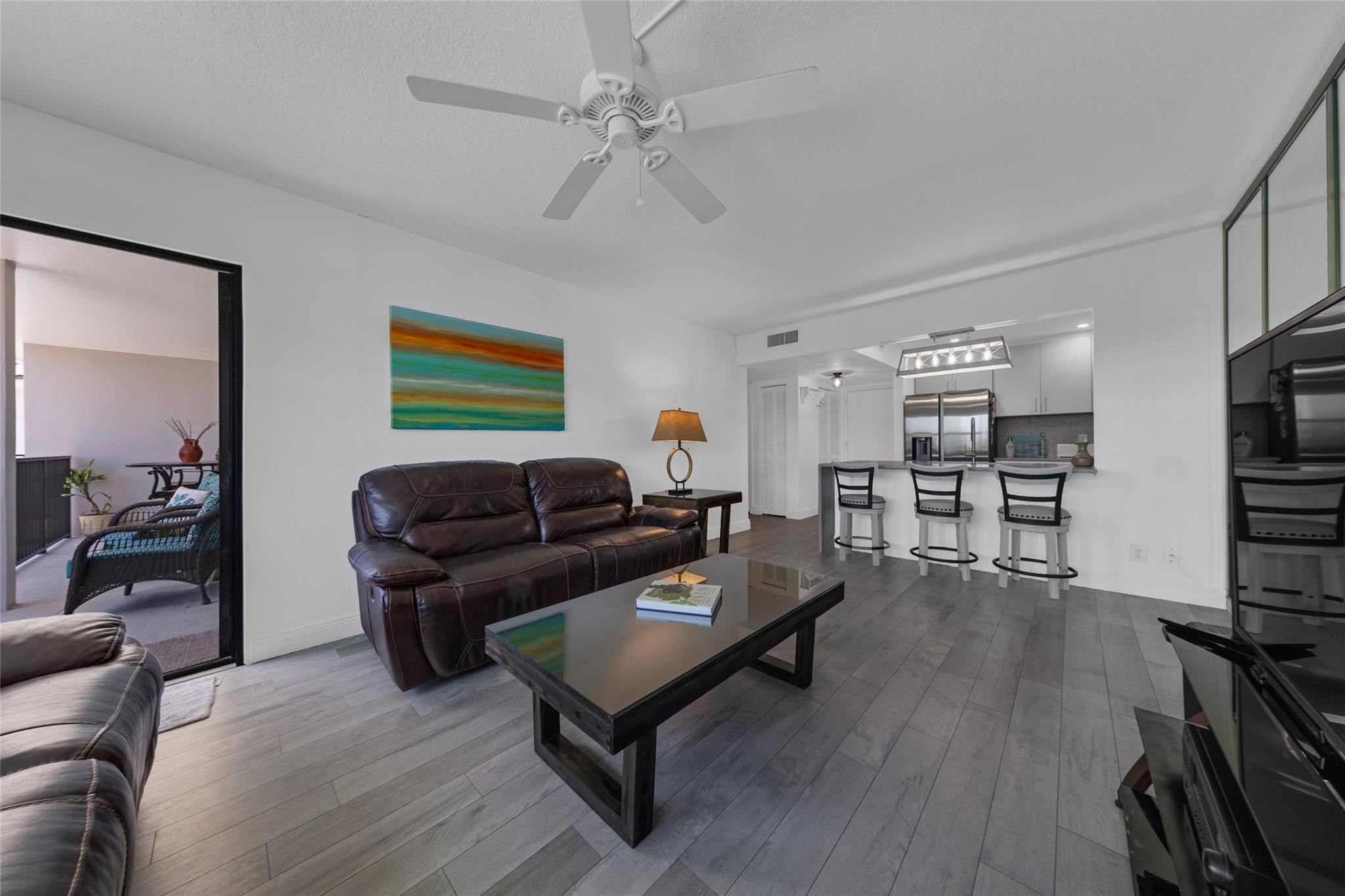 900 River Reach Drive 518