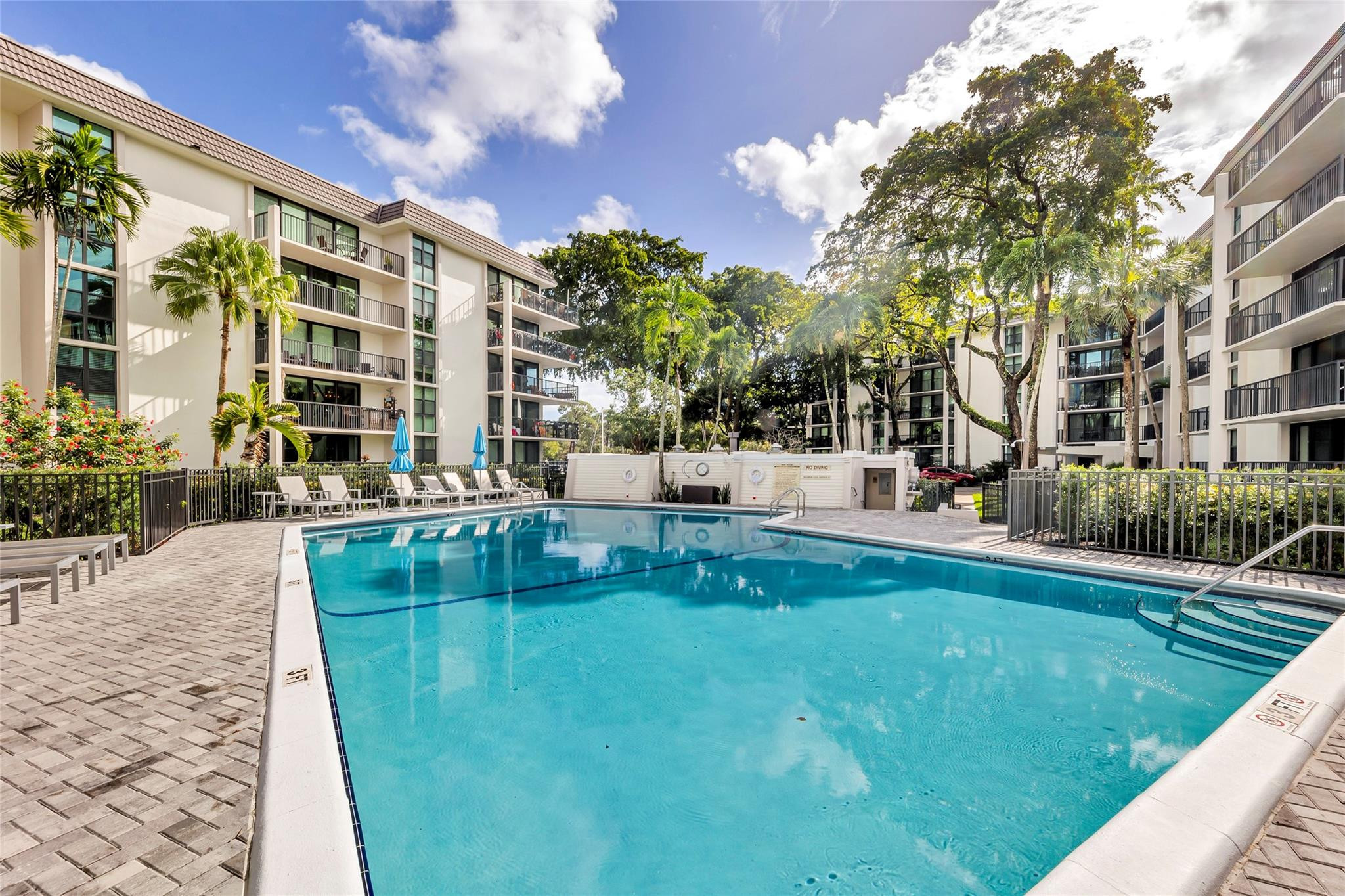 900 River Reach Drive 518