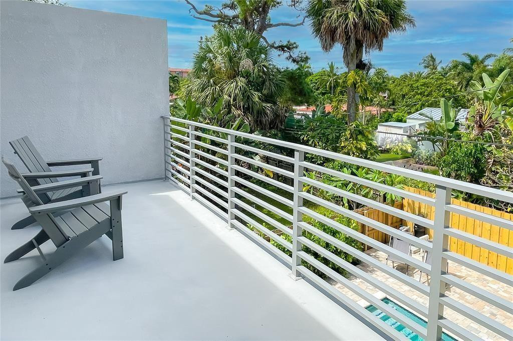 811 SW 10th Terrace