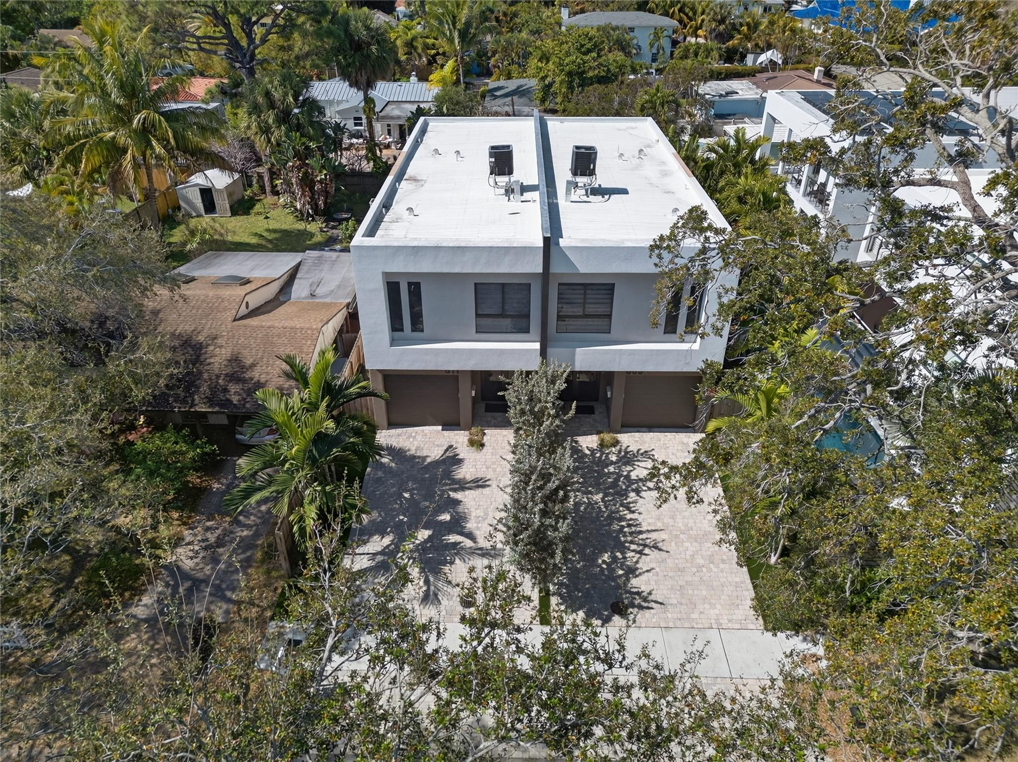 811 SW 10th Terrace