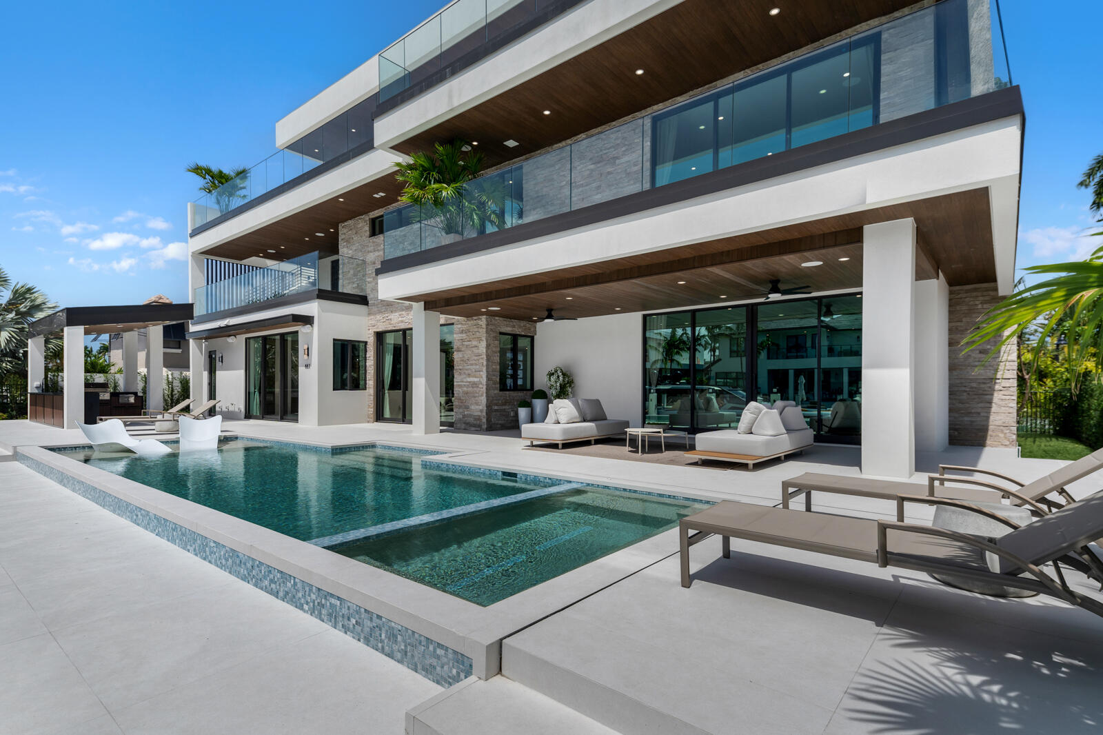 441 Isle Of Palms Drive