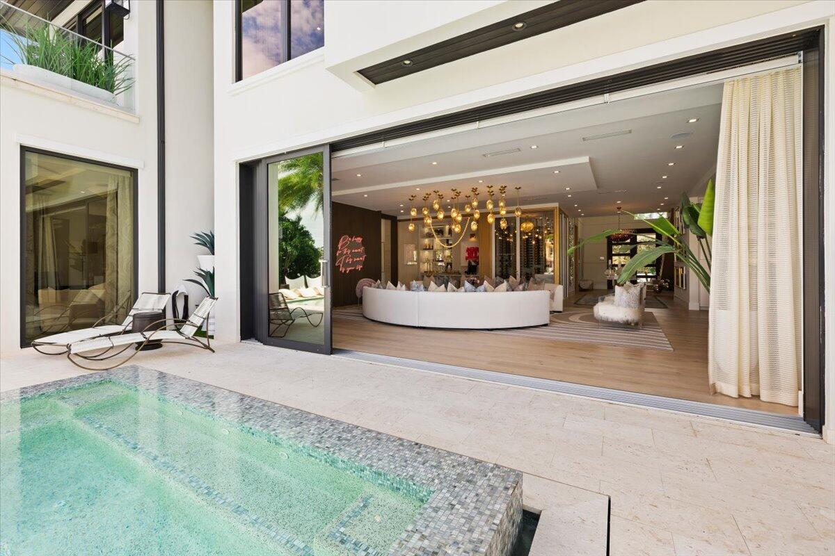 70 Isla Bahia Drive