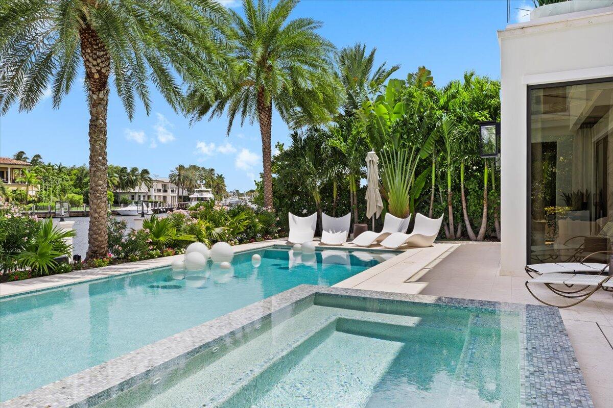 70 Isla Bahia Drive