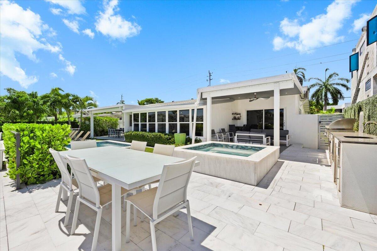 1322 CORDOVA Road