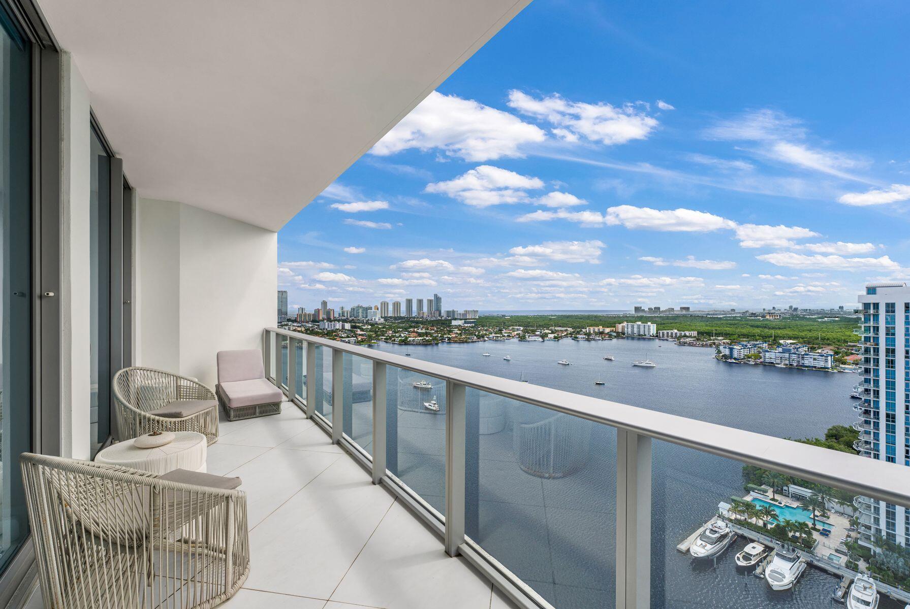 17301 BISCAYNE Boulevard PH-7