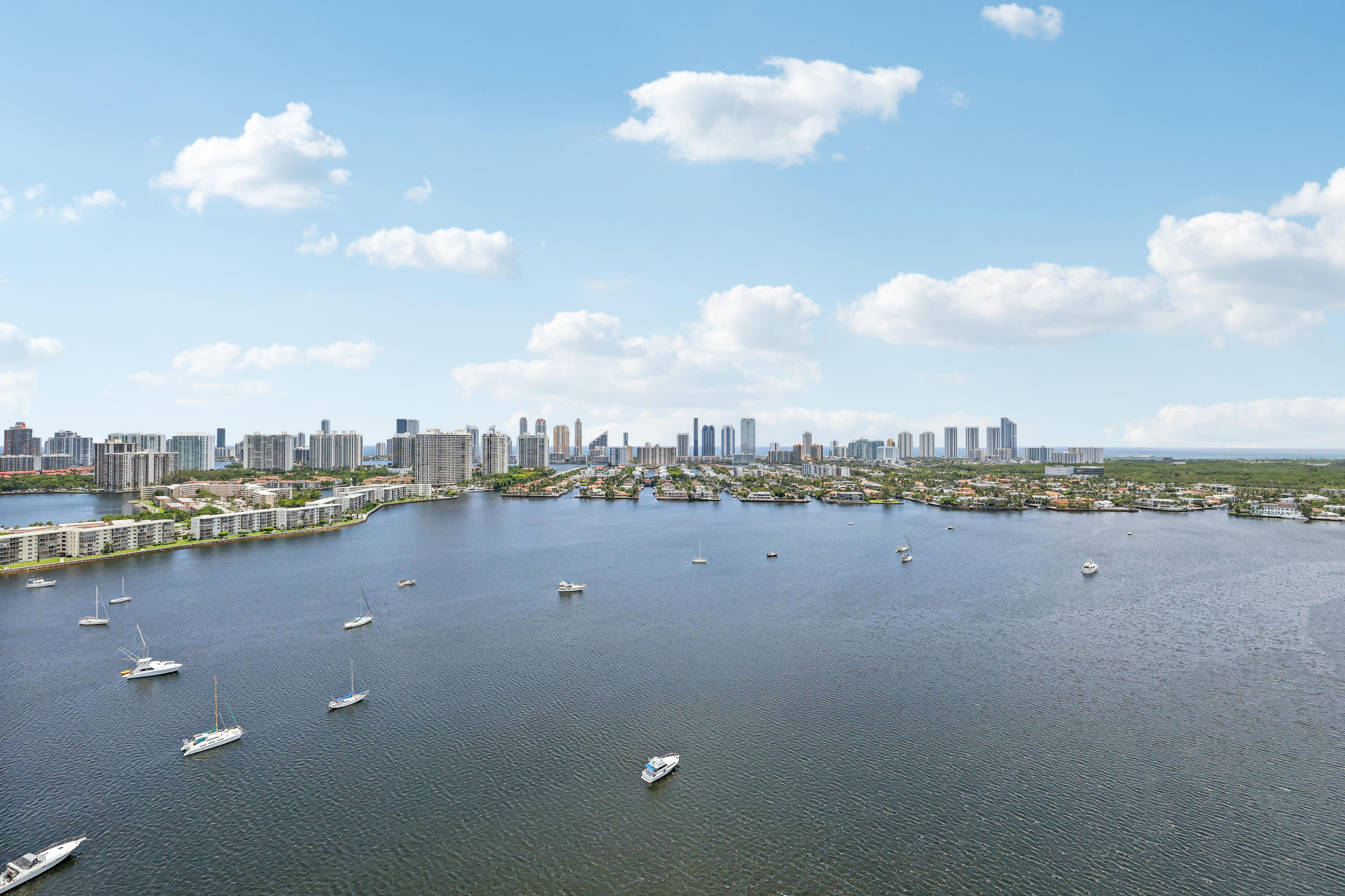 17301 BISCAYNE Boulevard PH-7