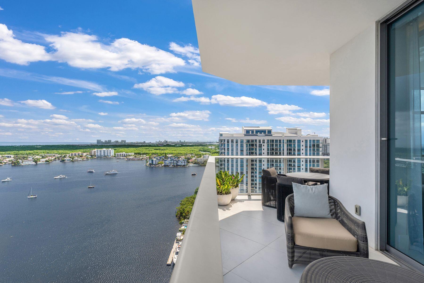 17301 BISCAYNE Boulevard PH-7
