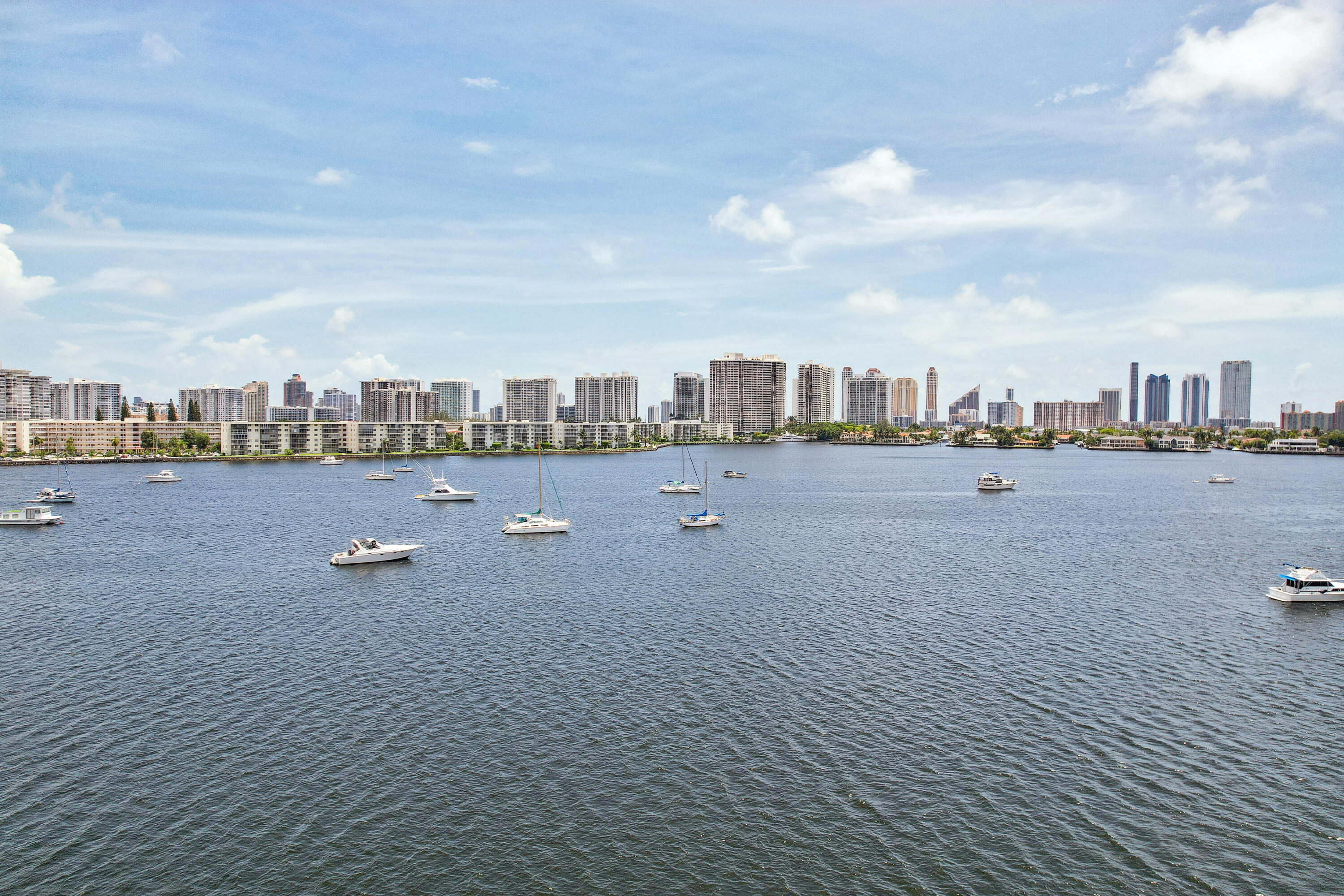 17301 BISCAYNE Boulevard PH-7