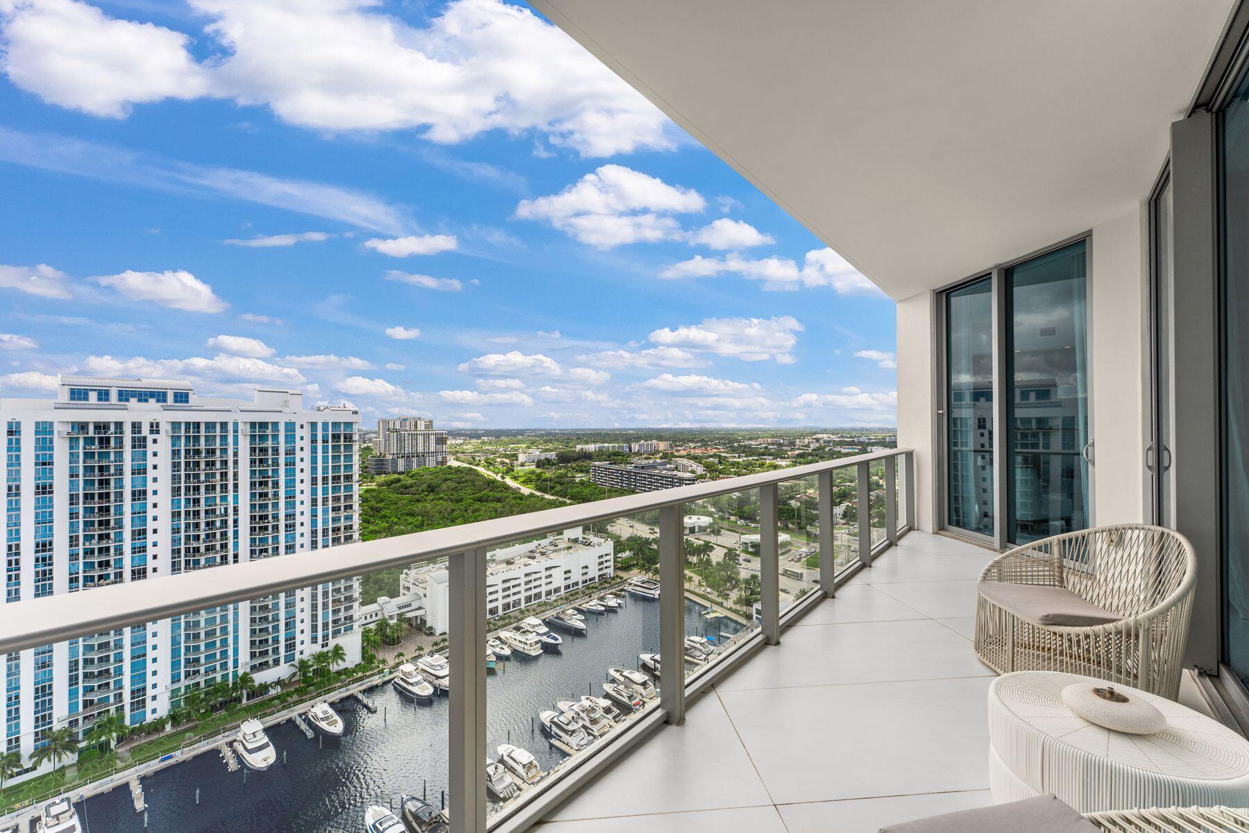 17301 BISCAYNE Boulevard PH-7