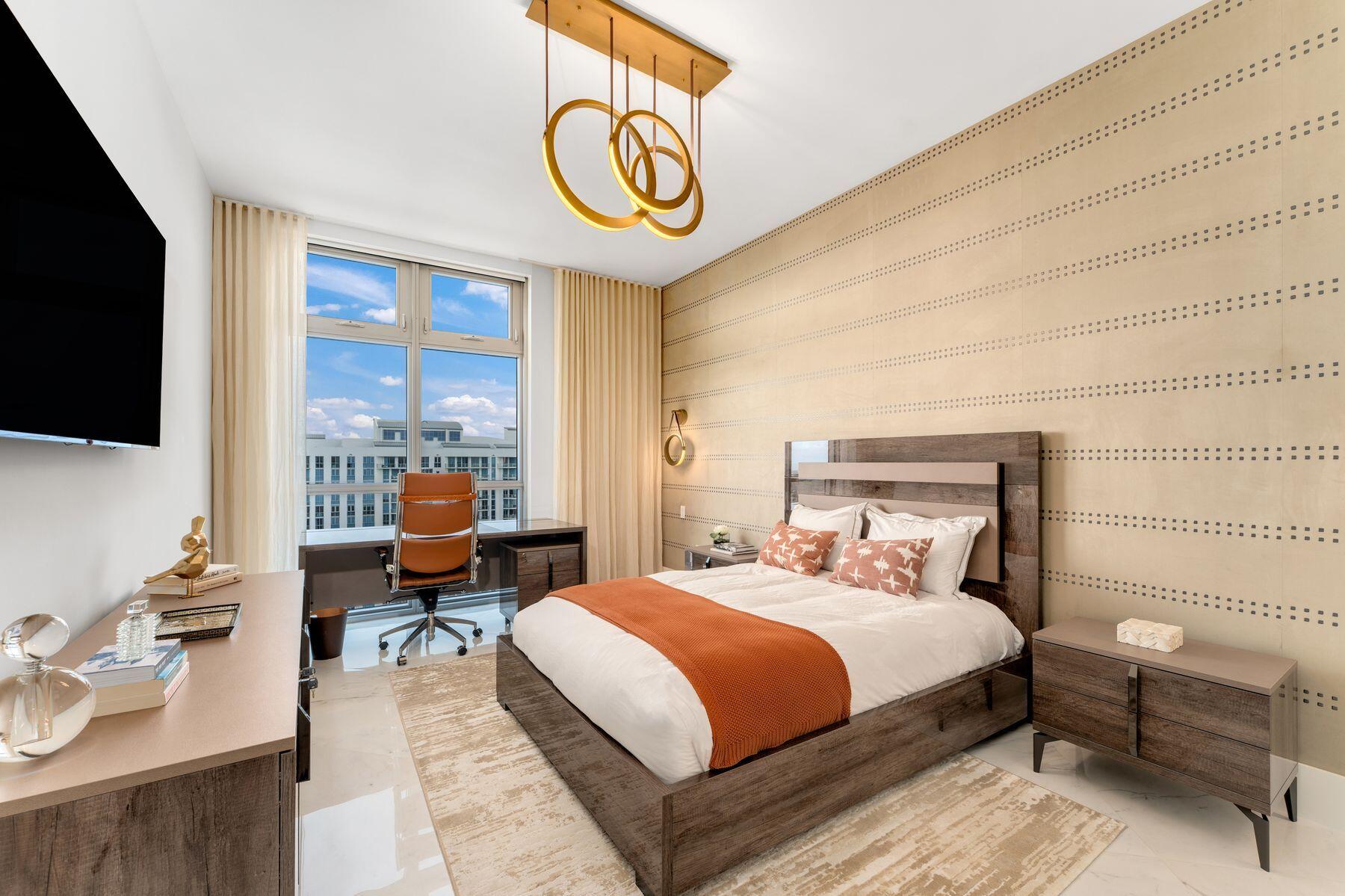 17301 BISCAYNE Boulevard PH-7