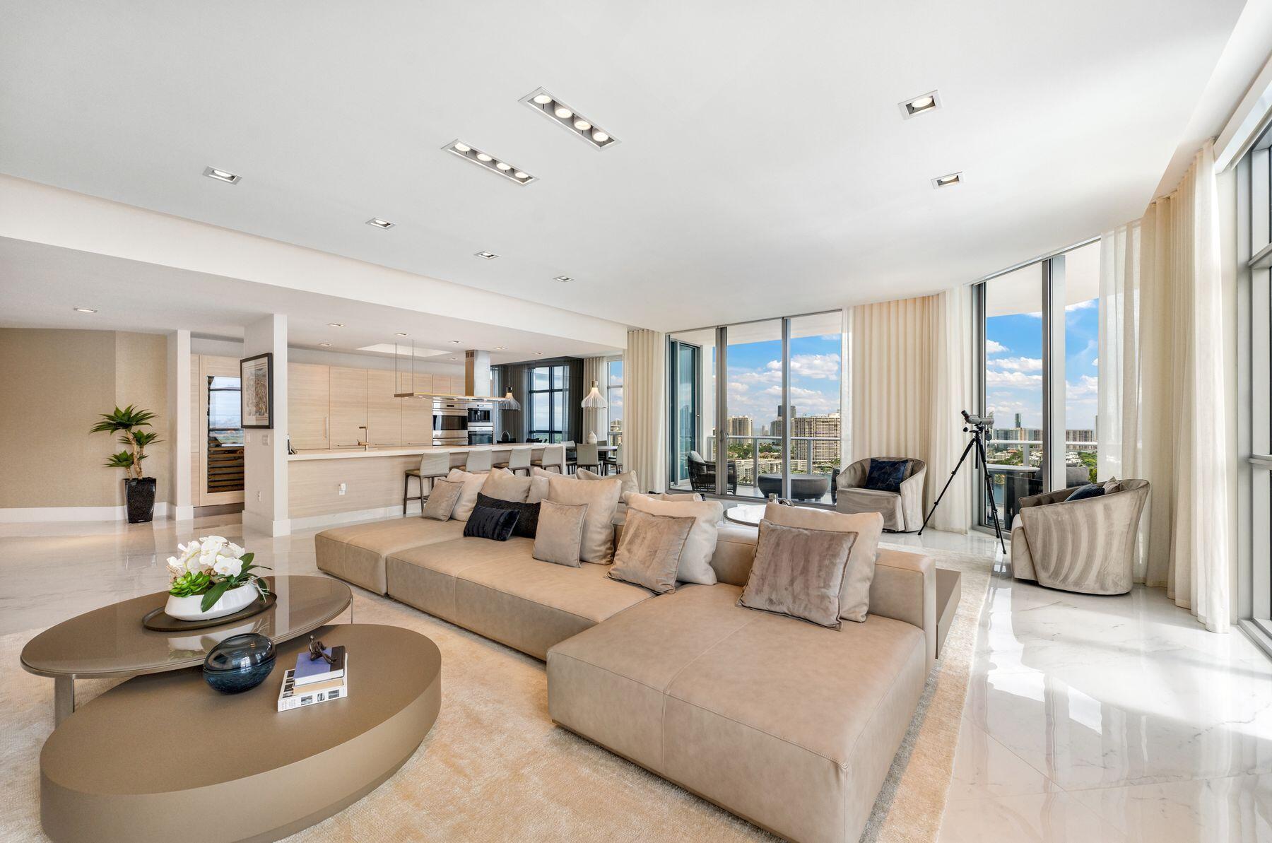 17301 BISCAYNE Boulevard PH-7
