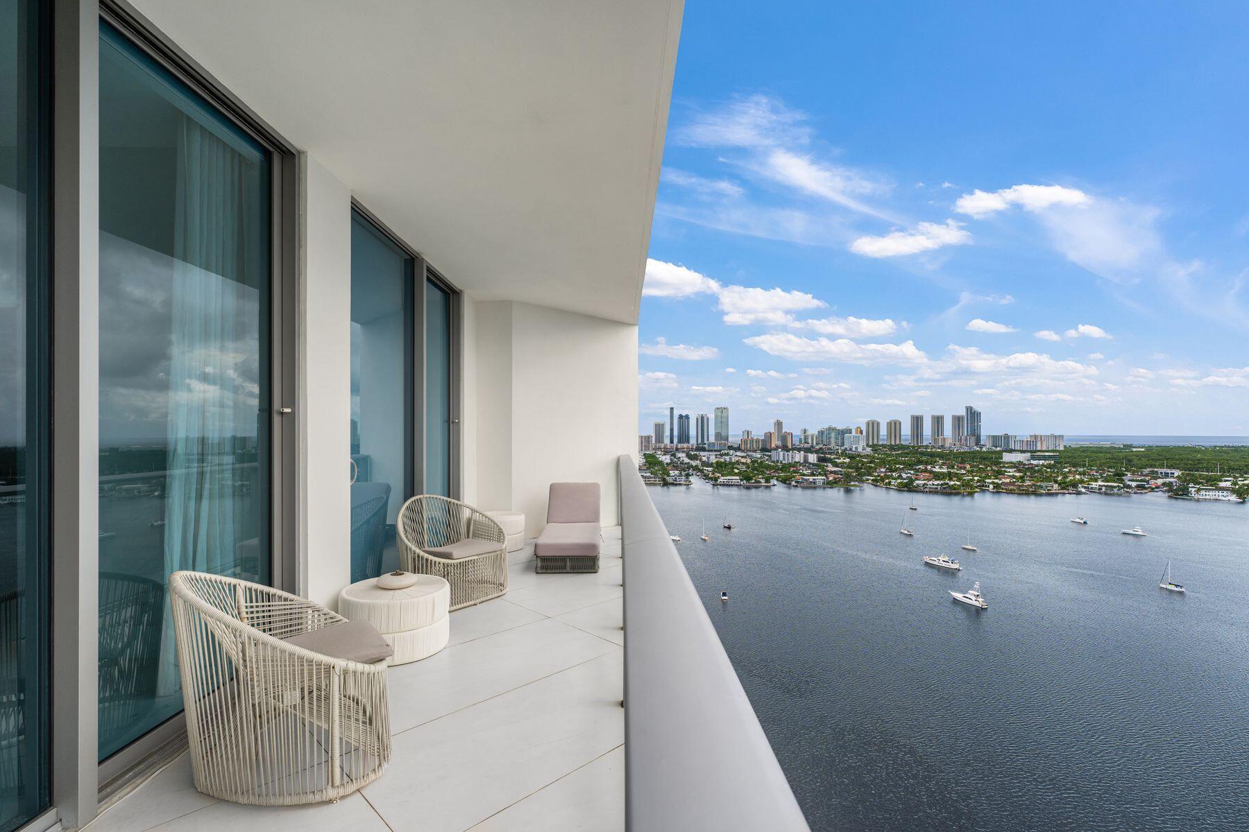 17301 BISCAYNE Boulevard PH-7