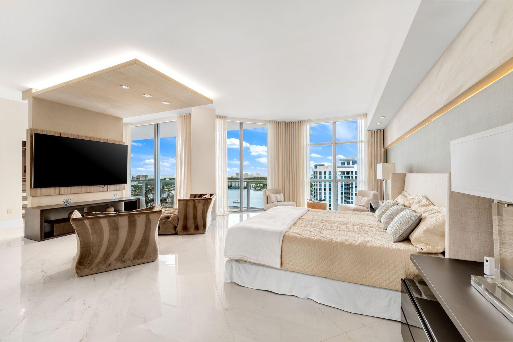 17301 BISCAYNE Boulevard PH-7