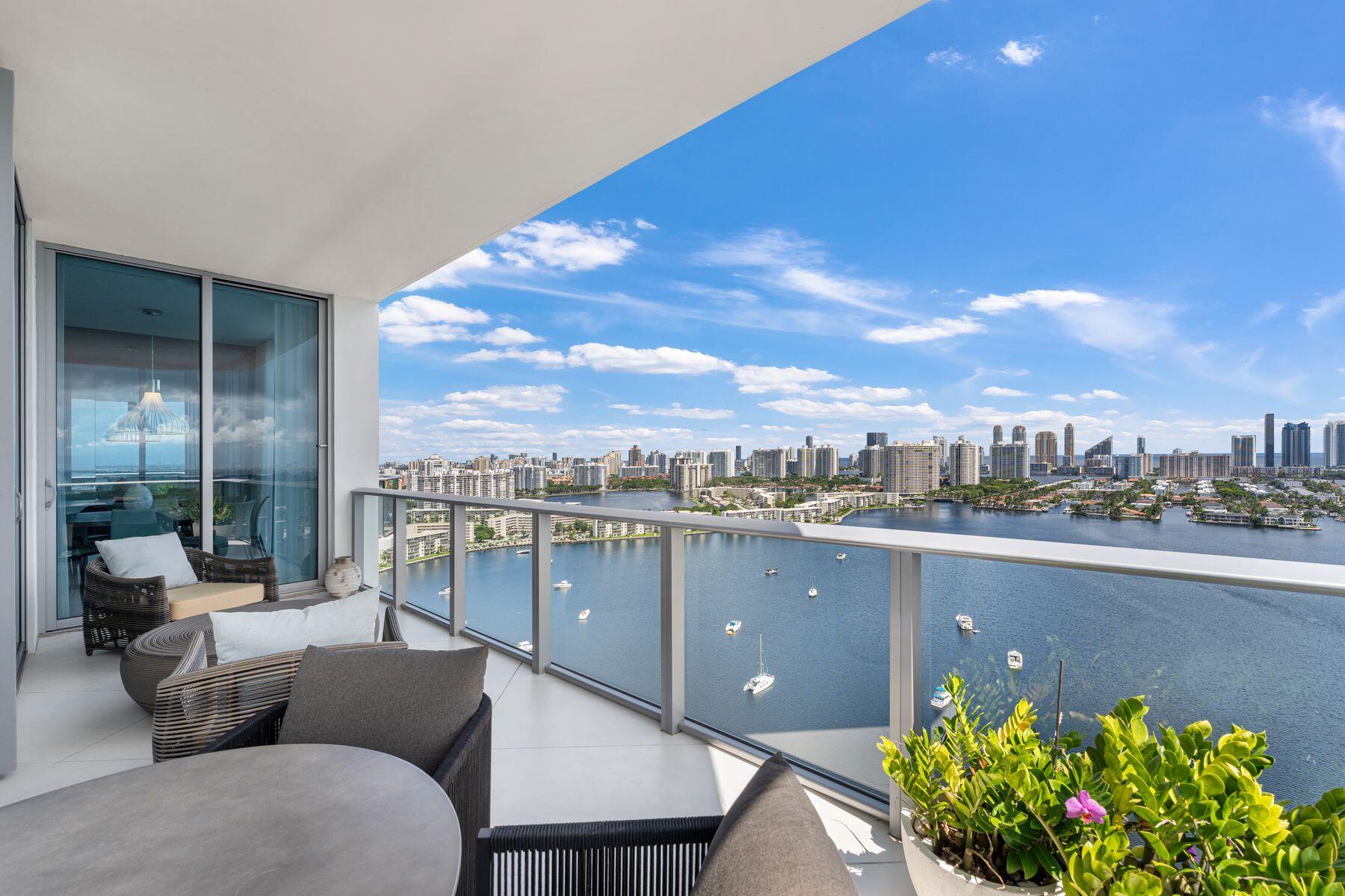 17301 BISCAYNE Boulevard PH-7
