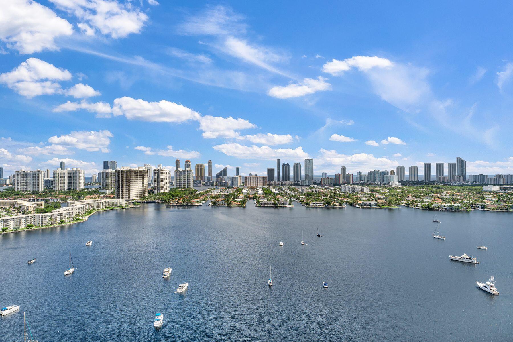 17301 BISCAYNE Boulevard PH-7