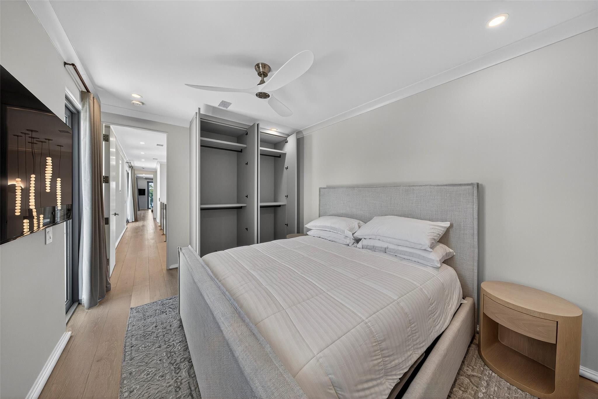 621 SW 5 Place