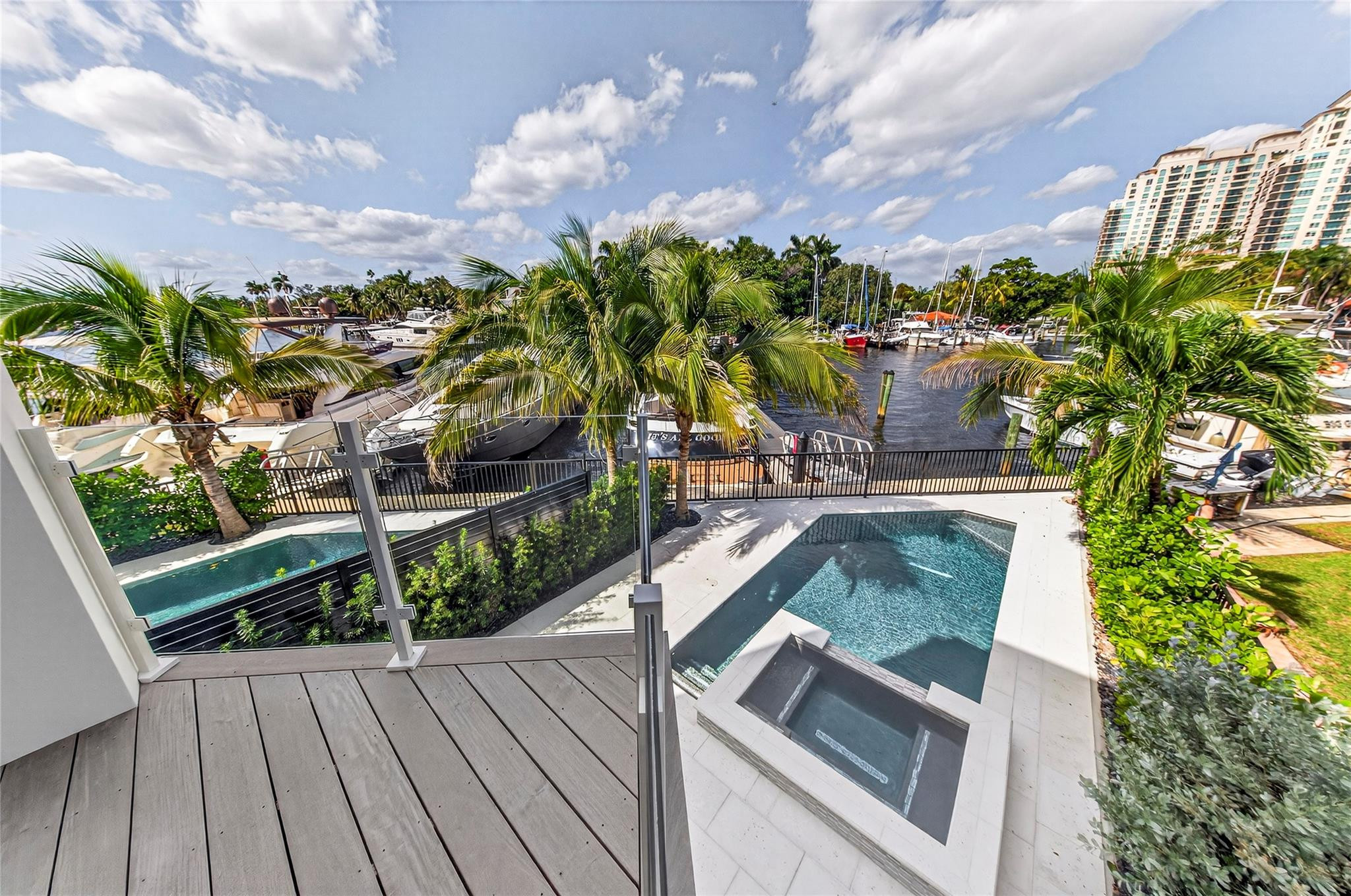 621 SW 5 Place