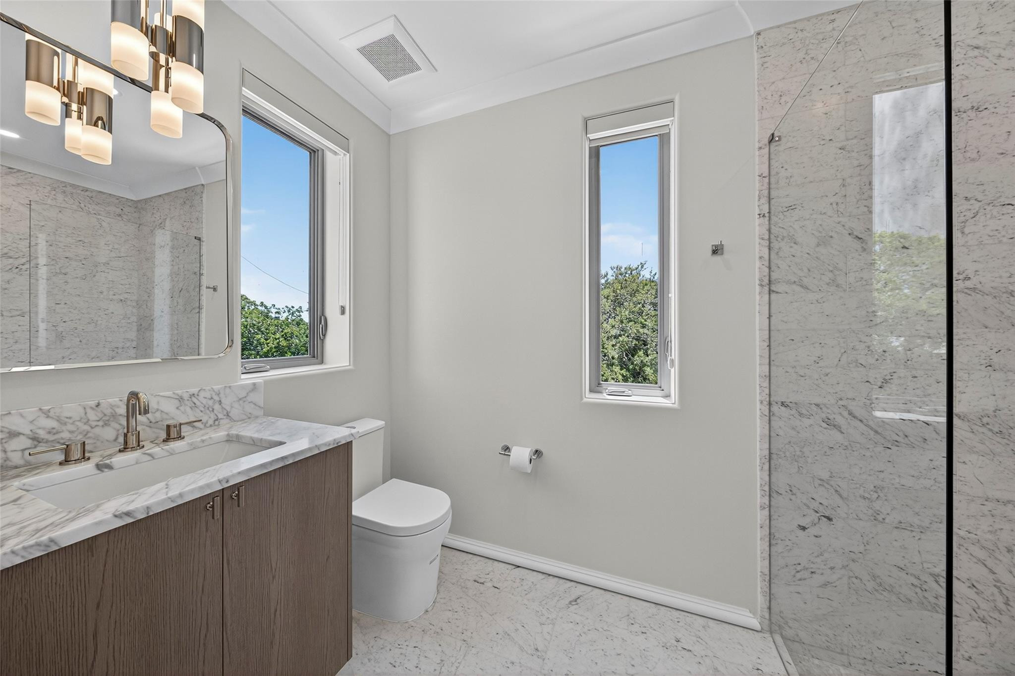 621 SW 5 Place