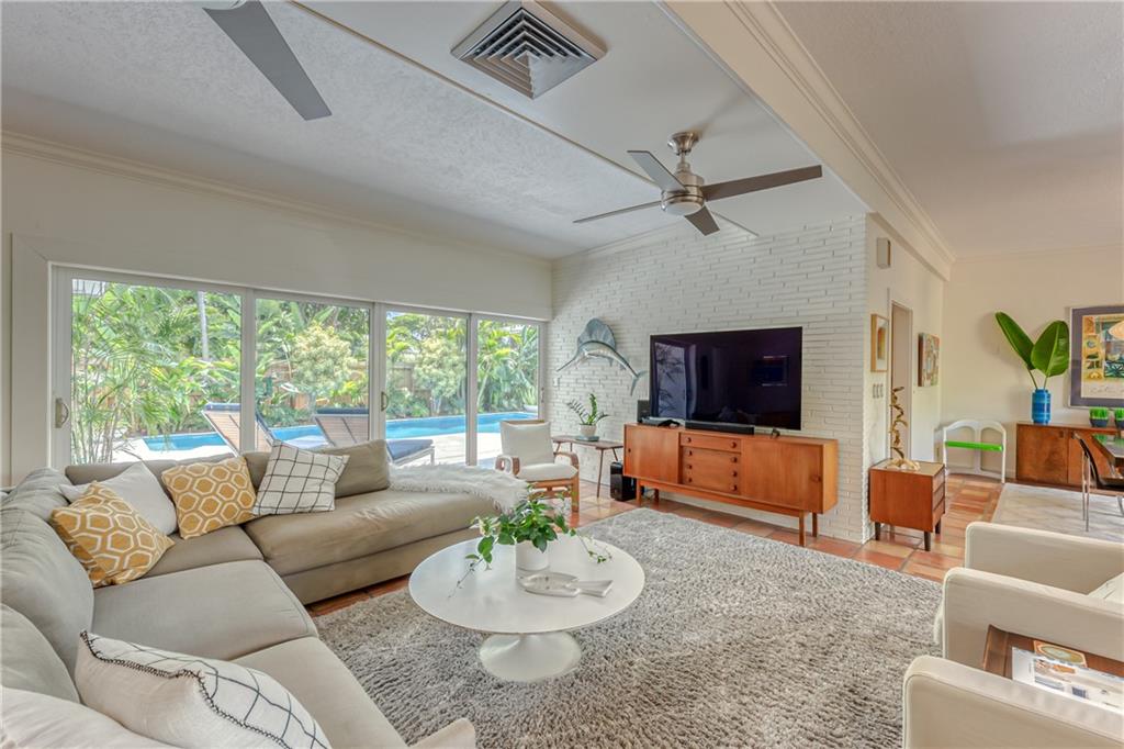 2112 Manatee Drive