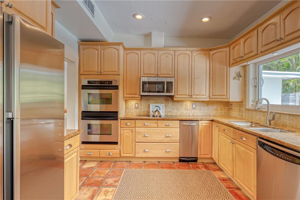 2112 Manatee Drive
