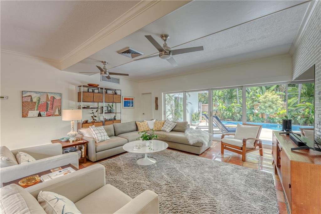2112 Manatee Drive