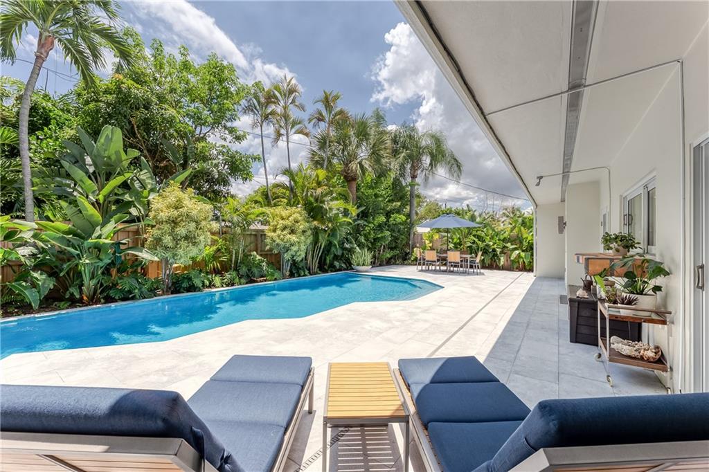 2112 Manatee Drive
